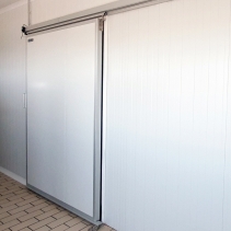 Puerta Corredera de Servicio Puerta Corredera de Servicio